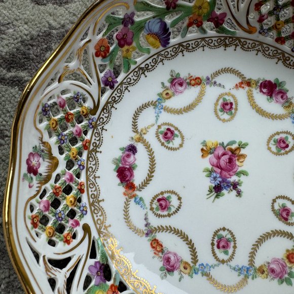 Schumann Bavaria Porcelain Pierced Decorative Plate - Picture 3 of 9